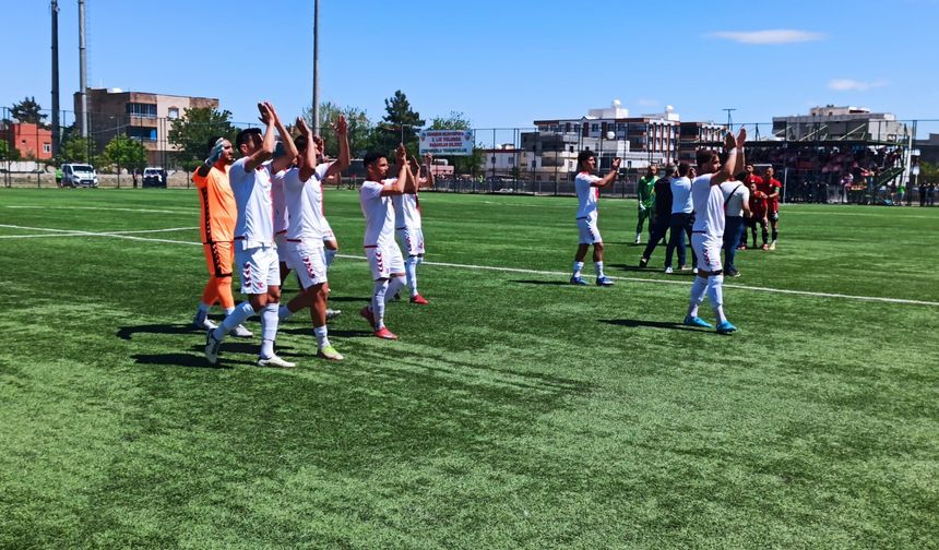 Siverek Belediyespor finalde! Maç sonu ortalık karıştı