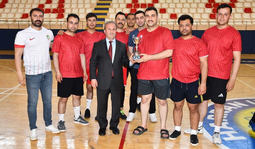 Harran Üniversitesi’nde futbol turnuvası heyecanı: Şampiyon eğitim fakültesi