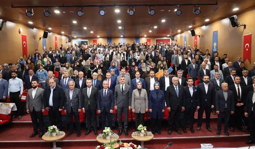 AK Parti Şanlıurfa İl Danışma Meclisi Coşkuyla Gerçekleştirildi.