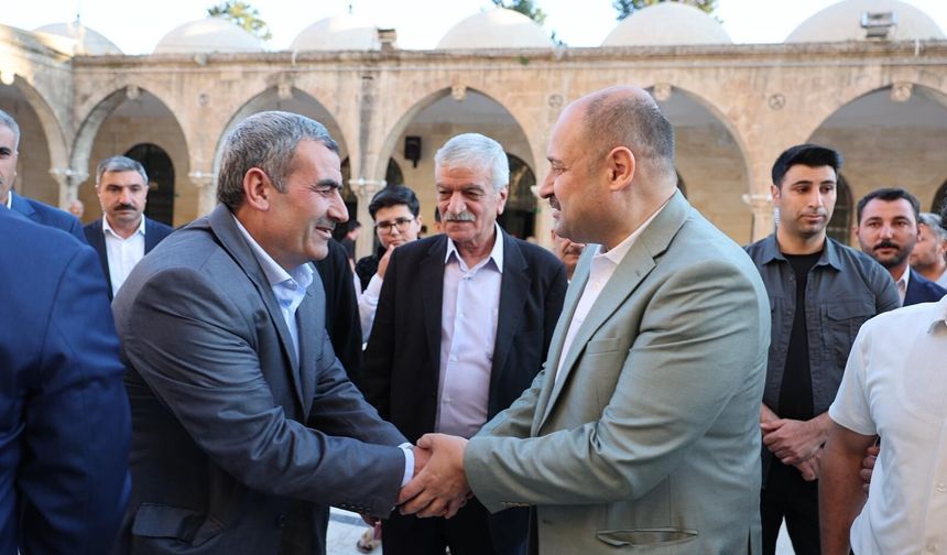 Urfa'da Camiler doldu taştı...
