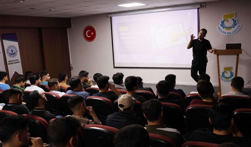 Haliliye’de gençlere rehberlik ve motivasyon desteği