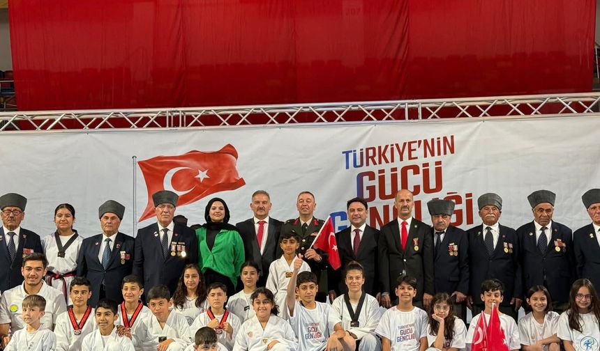 Şanlıurfa’da 19 Mayıs Coşkusu