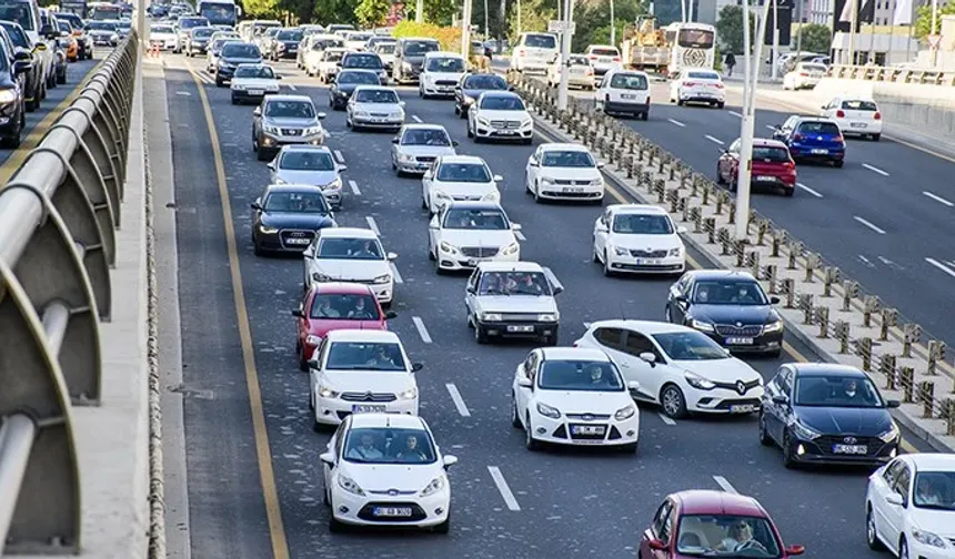 Şanlıurfa’da araç sayısı artıyor, trafik yoğunlaşıyor