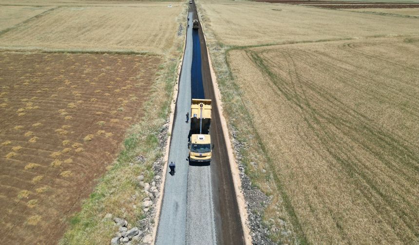 Hilvan ve Haliliye’yi birleştiren grup yolunda ulaşım konforu artırıldı