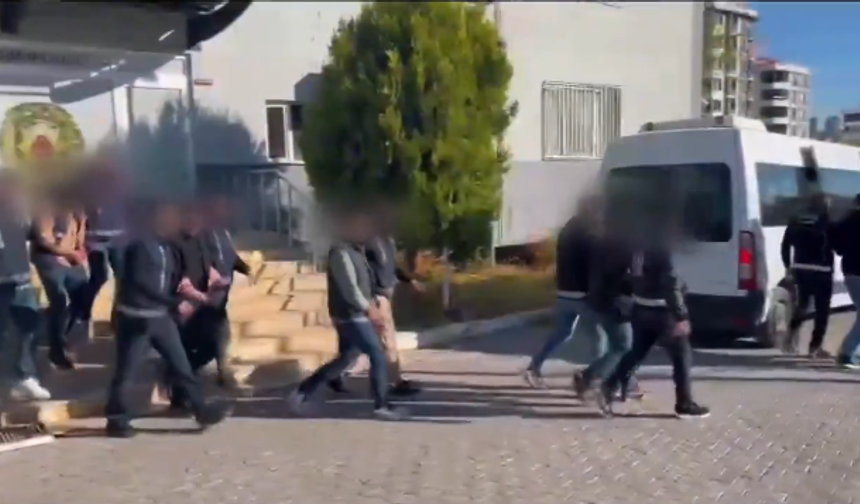 Şanlıurfa'da umut tacirlerine operasyon: 5 tutuklama
