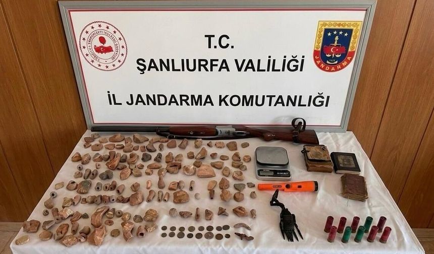 Şanlıurfa'da tarihi eser kaçakçılığına darbe: Çok sayıda eser ele geçirildi