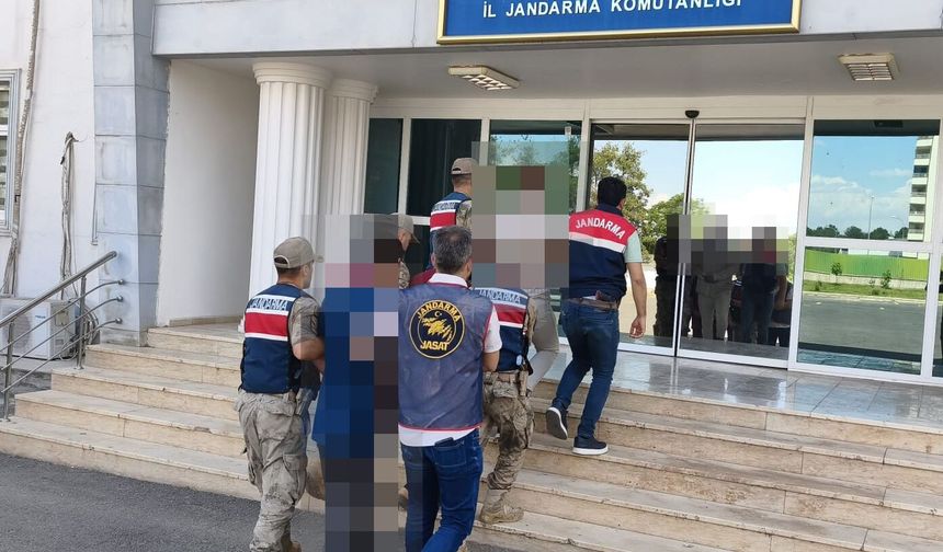 Şanlıurfa'da 32 göçmen kaçakçılığı organizatörü hakkında işlem