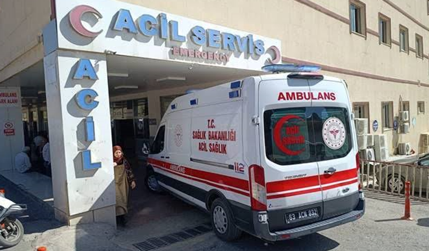 Kontrolden çıkan otomobil bariyerlerin altında kaldı: 1 ölü
