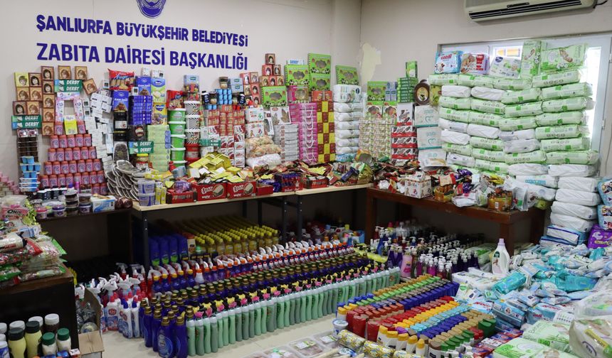 Büyükşehir zabıtası, market raflarını mercek altına aldı