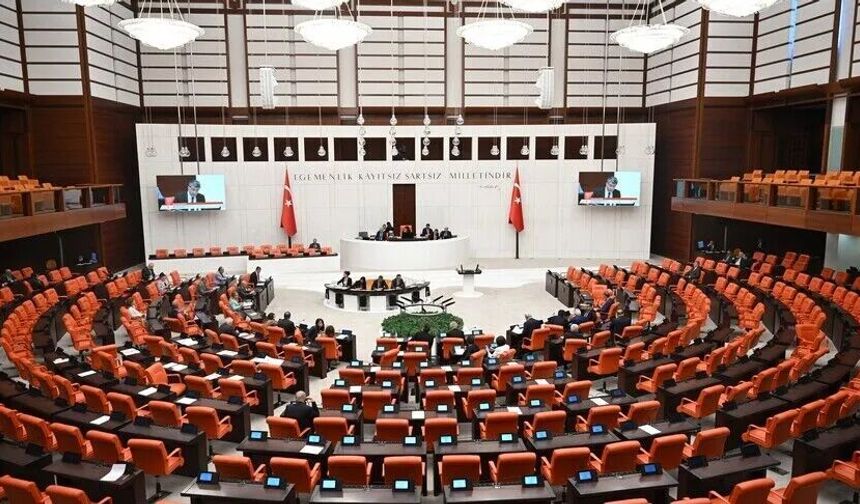 Son dakika! 12 maddelik Terörsüz Türkiye yasası meclisten geçti