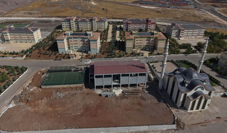 Başkan Canpolat’ın kalıcı eserleri bir bir yükseliyor
