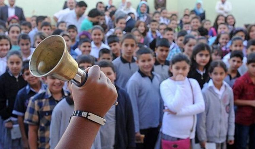 Urfa’da 750 bin öğrenci için ders zili çaldı!