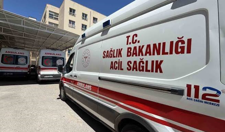 Harran’da can pazarı: Şarampole yuvarlanan otomobilden 6 kişi çıkarıldı