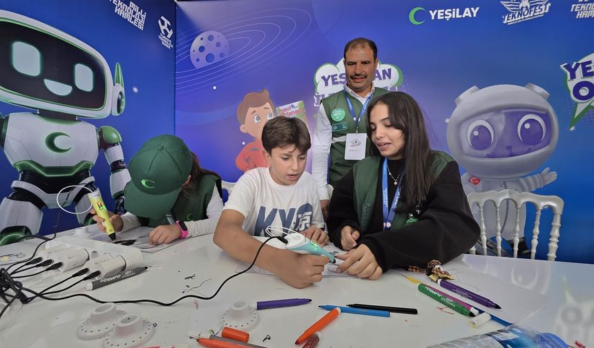 TEKNOFEST Şanlıurfa’da Yeşilay standına yoğun ilgi