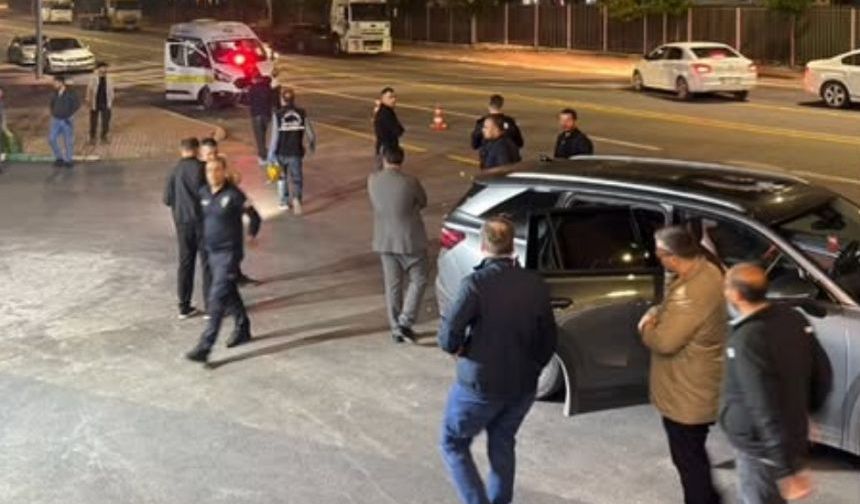 Urfa'da MHP İlçe Başkanının aracına mermi isabet etti