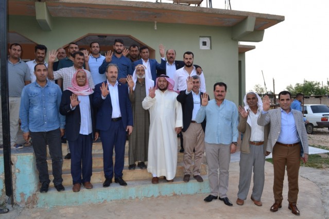 AK Parti Şanlıurfa Milletvekili ve Milletvekili Adayı Halil Özcan, seçim çalışmalarını sürdürüyor