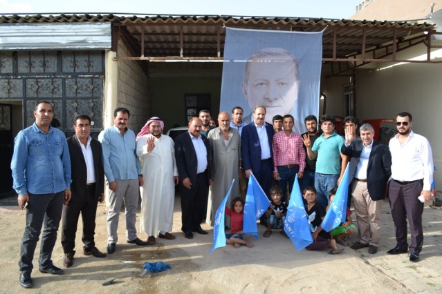 AK Parti Şanlıurfa Milletvekili ve Milletvekili Adayı Halil Özcan, seçim çalışmalarını sürdürüyor