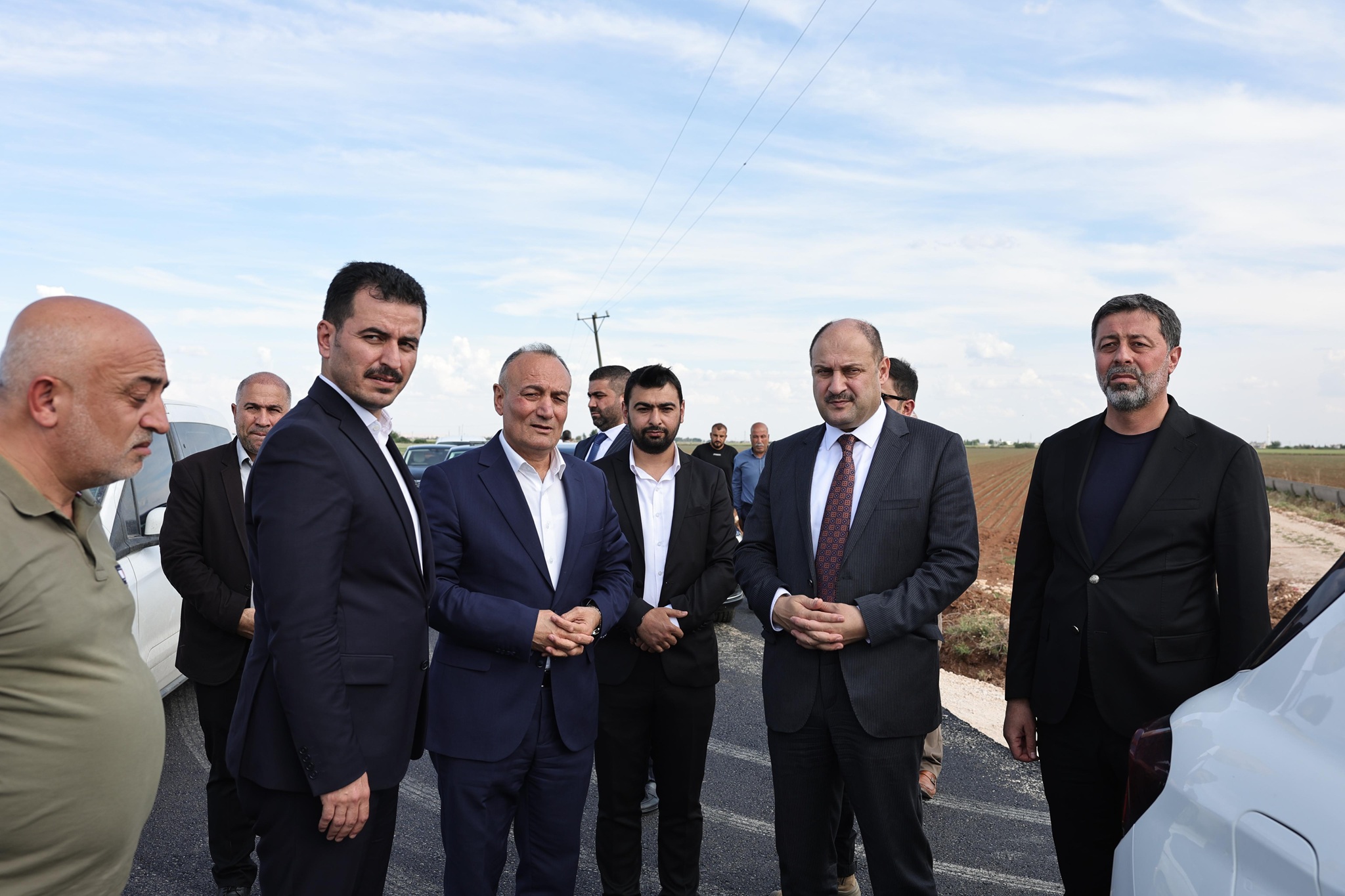 Başkan Gülpinar, Sultantepe Yardimci Harran Yolunda Başlanan Sicak Asfaltlama Çalişmalarini İnceledi̇ (3)