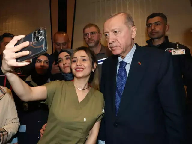 Cumhurbaskani Erdogan Dan 1 Mayis Mesaji Isci Ve 18575125 5806 M
