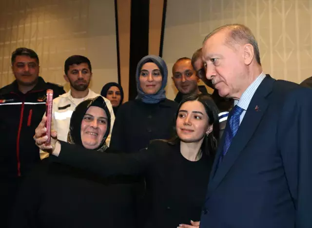 Cumhurbaskani Erdogan Dan 1 Mayis Mesaji Isci Ve 18575125 6089 M
