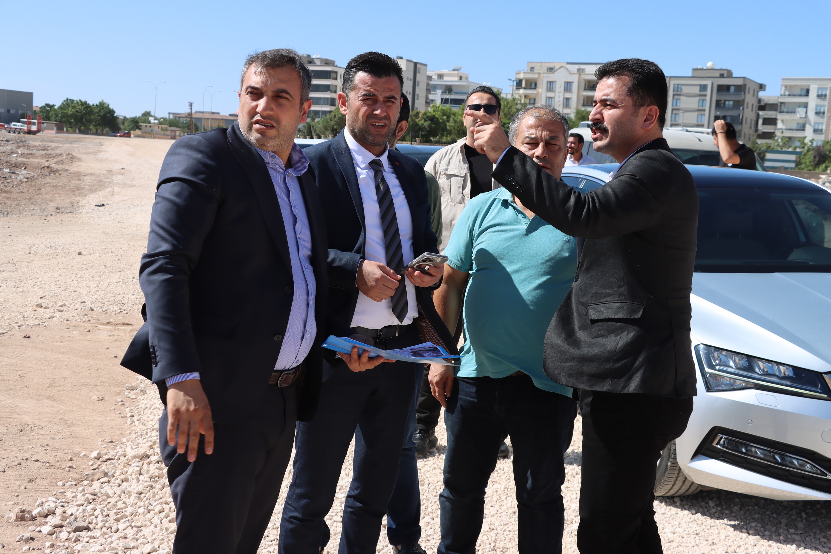 Genel Sekreter Beşi̇kci̇, Vi̇ranşehi̇r’de Yatirimlari Yeri̇nde İnceledi̇ (3)