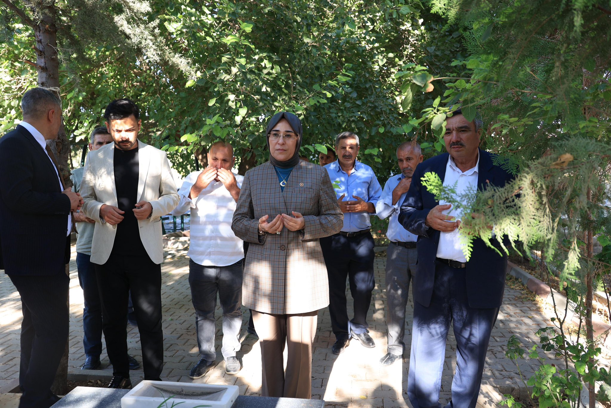 G0Vl9U W Wo A A Dtve