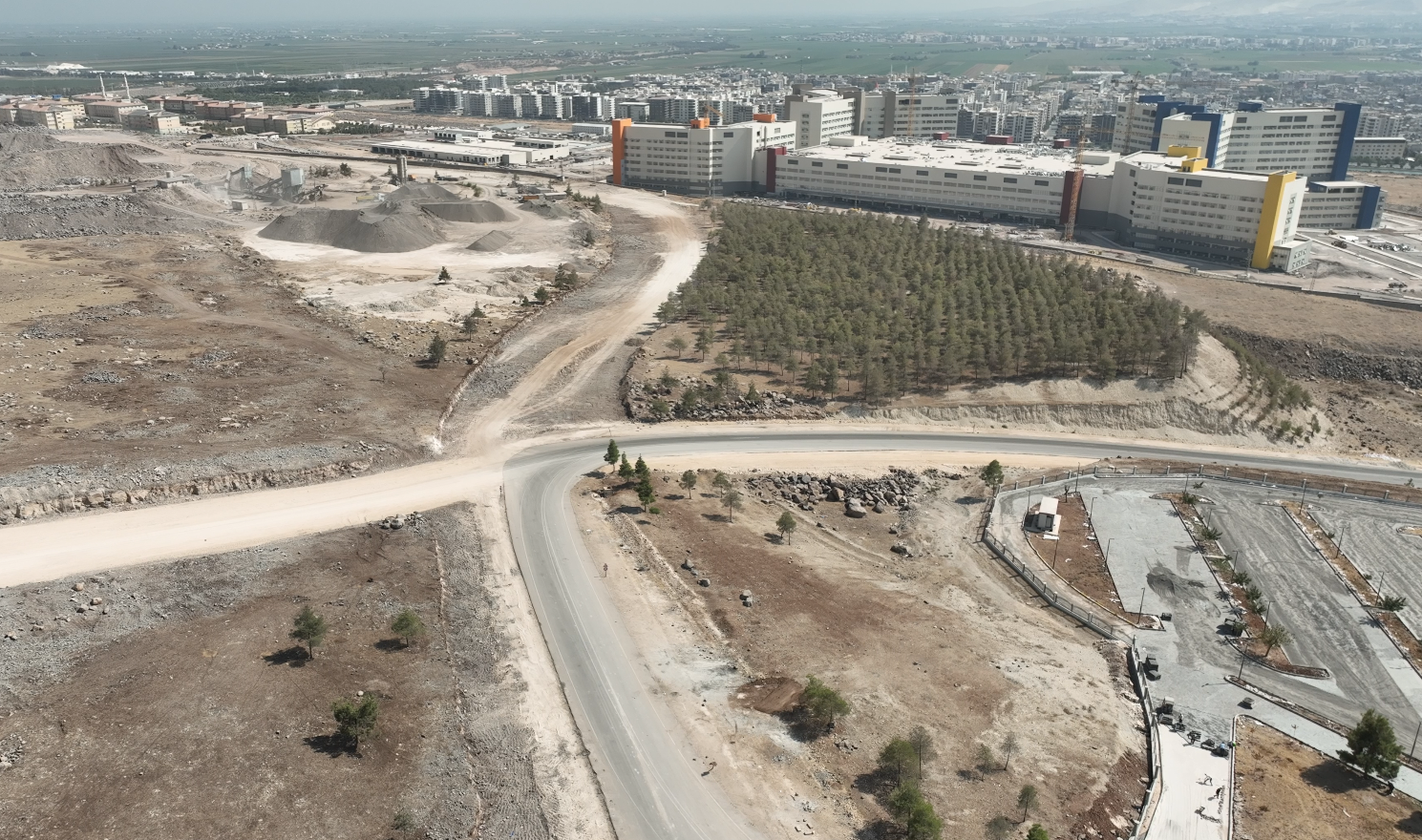 Şanliurfa Büyükşehi̇r Beledi̇yesi̇, Şehi̇r Hastanesi̇ Bi̇tmeden Ulaşim İçi̇n Önlemi̇ni̇ Aldi (2)