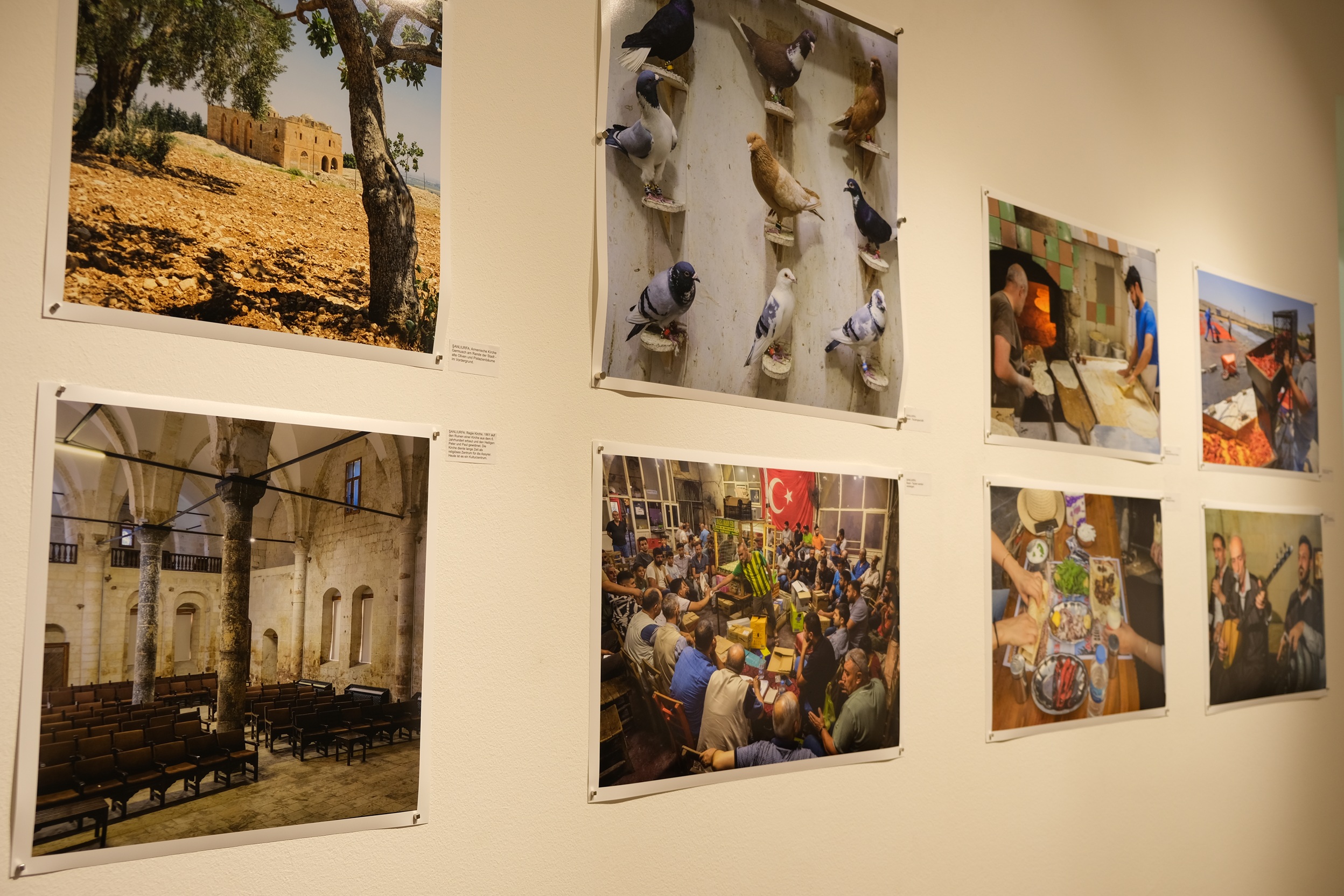 Avusturya’nin En Ünlü Fotoğraf Sanatçisi, Şanliurfa’da Çekti̇ği̇ Fotoğraflari Vi̇yana’da Sergi̇ledi̇ (2)