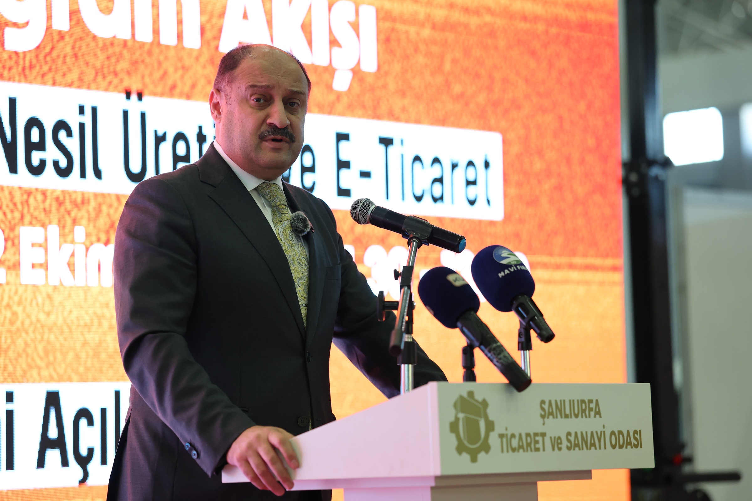 Gülpinar’dan Gençlere Güven Mesaji “Yarinlari Si̇z İnşa Edeceksi̇ni̇z” (2)