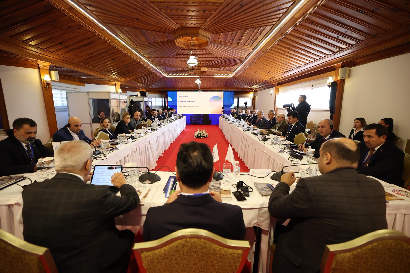 Başkan Gülpinar “Kültür Ve Turi̇zm Şehi̇rler Arasi Di̇yaloğun Temel Gücüdür” (5)