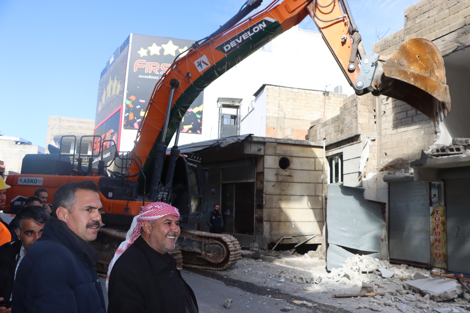 Büyükşehi̇r’den 40 Yillik Trafi̇k Sorununa Neşter (3)