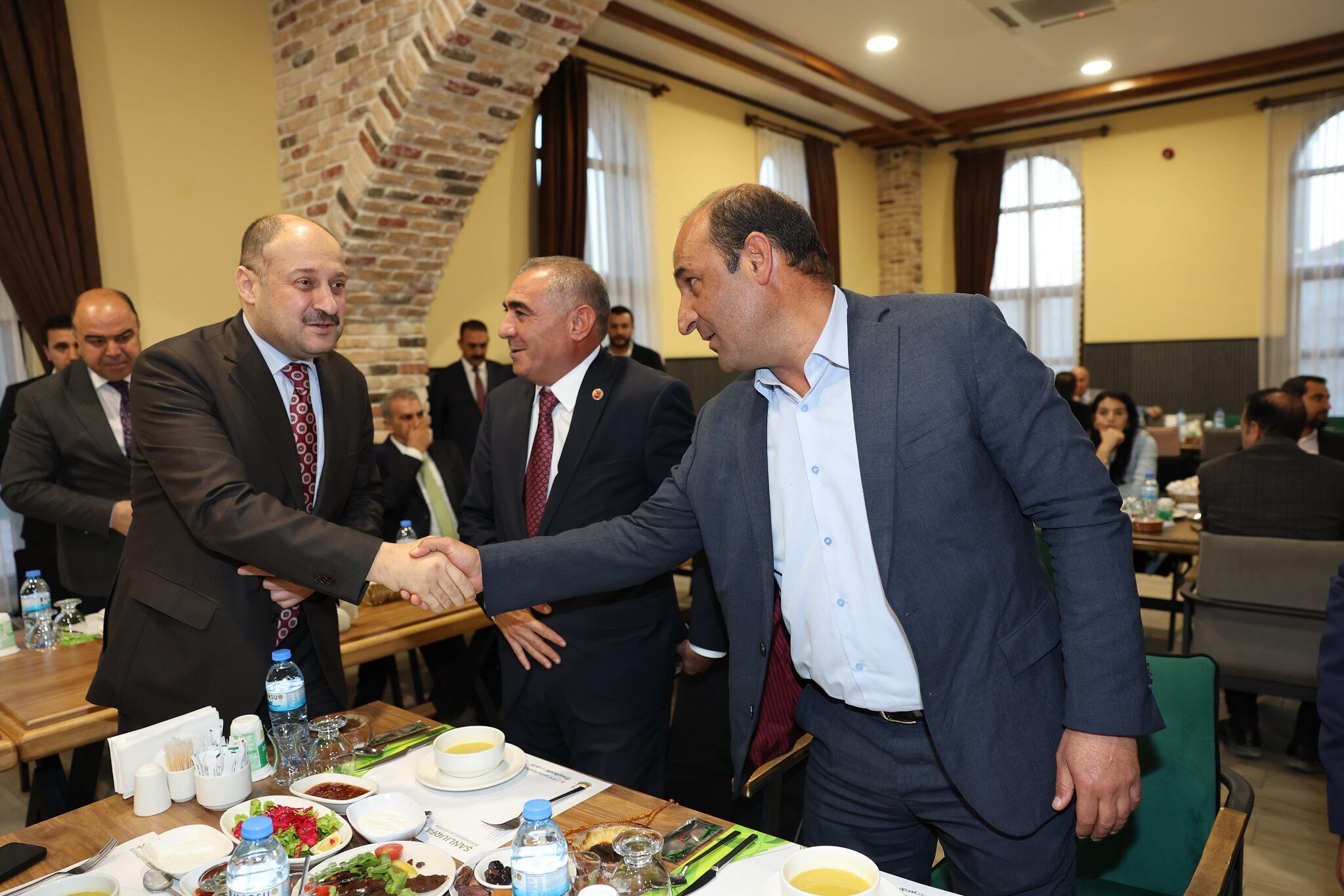Başkan Gülpinar, İlçe Beledi̇ye Başkanlari Ve Mecli̇s Üyeleri̇yle İftarda Buluştu (6)