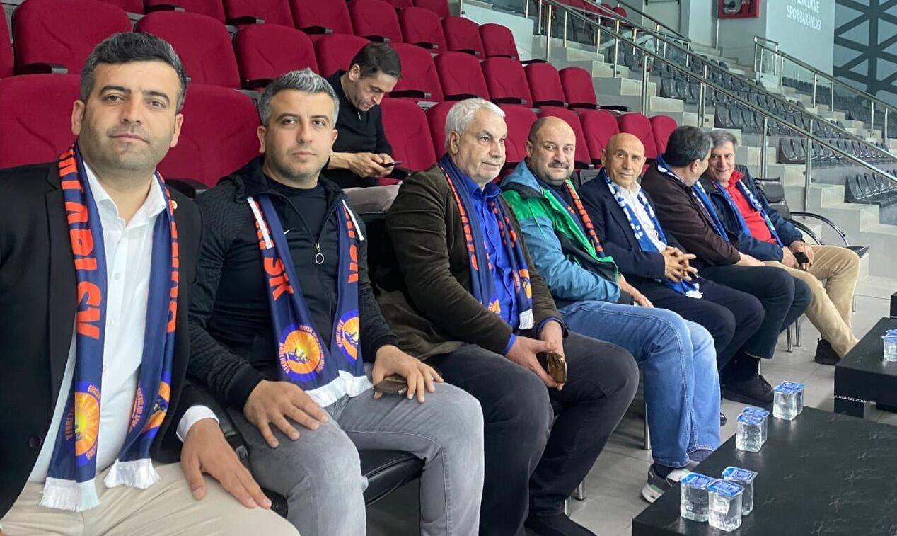 Güneşi̇n Çocuklari 1. Li̇g’e Yükseldi̇ (1)