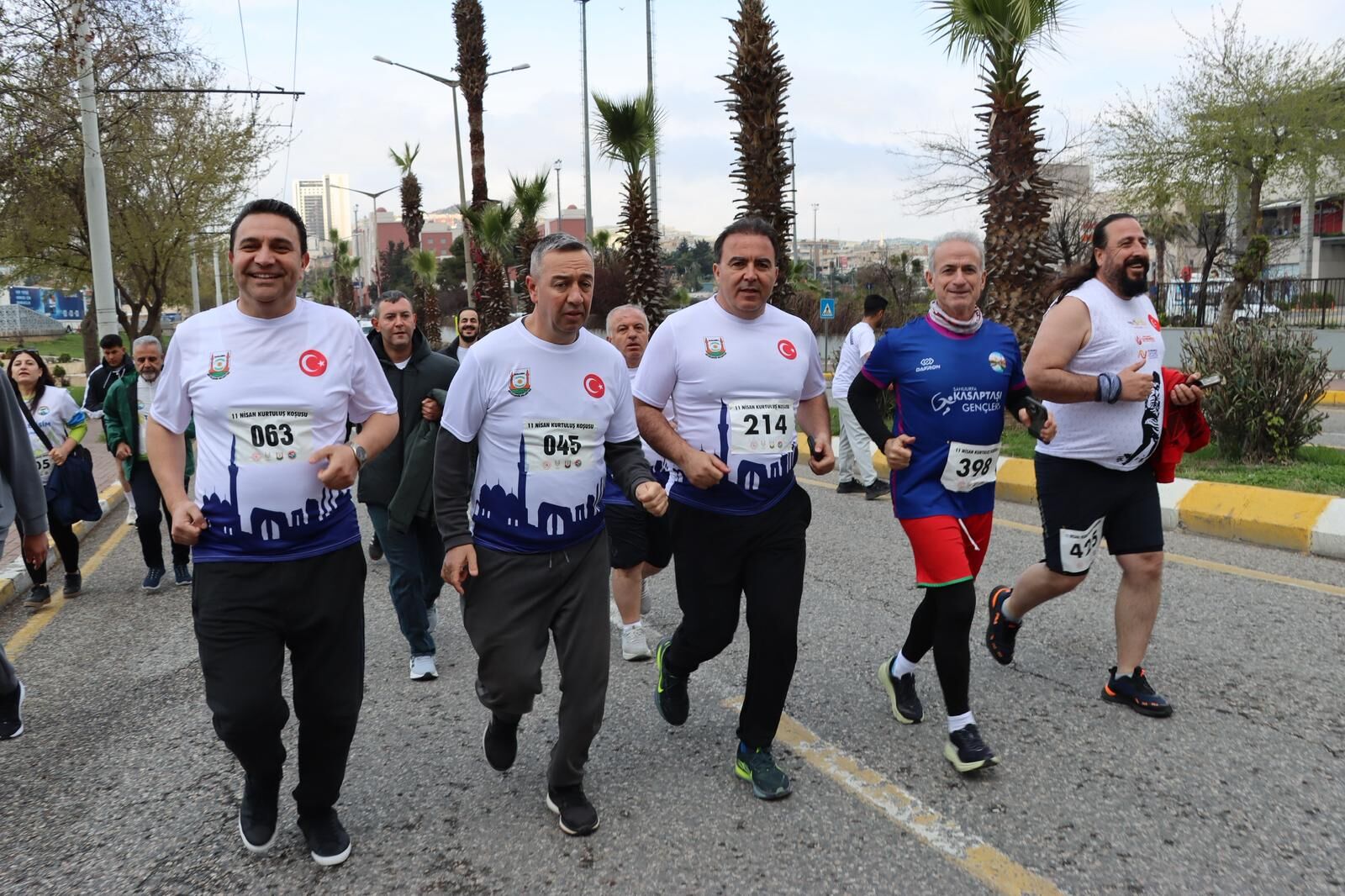 Şanliurfa’da 11 Ni̇san Coşkusu Koşuyla Taçlandi (7)