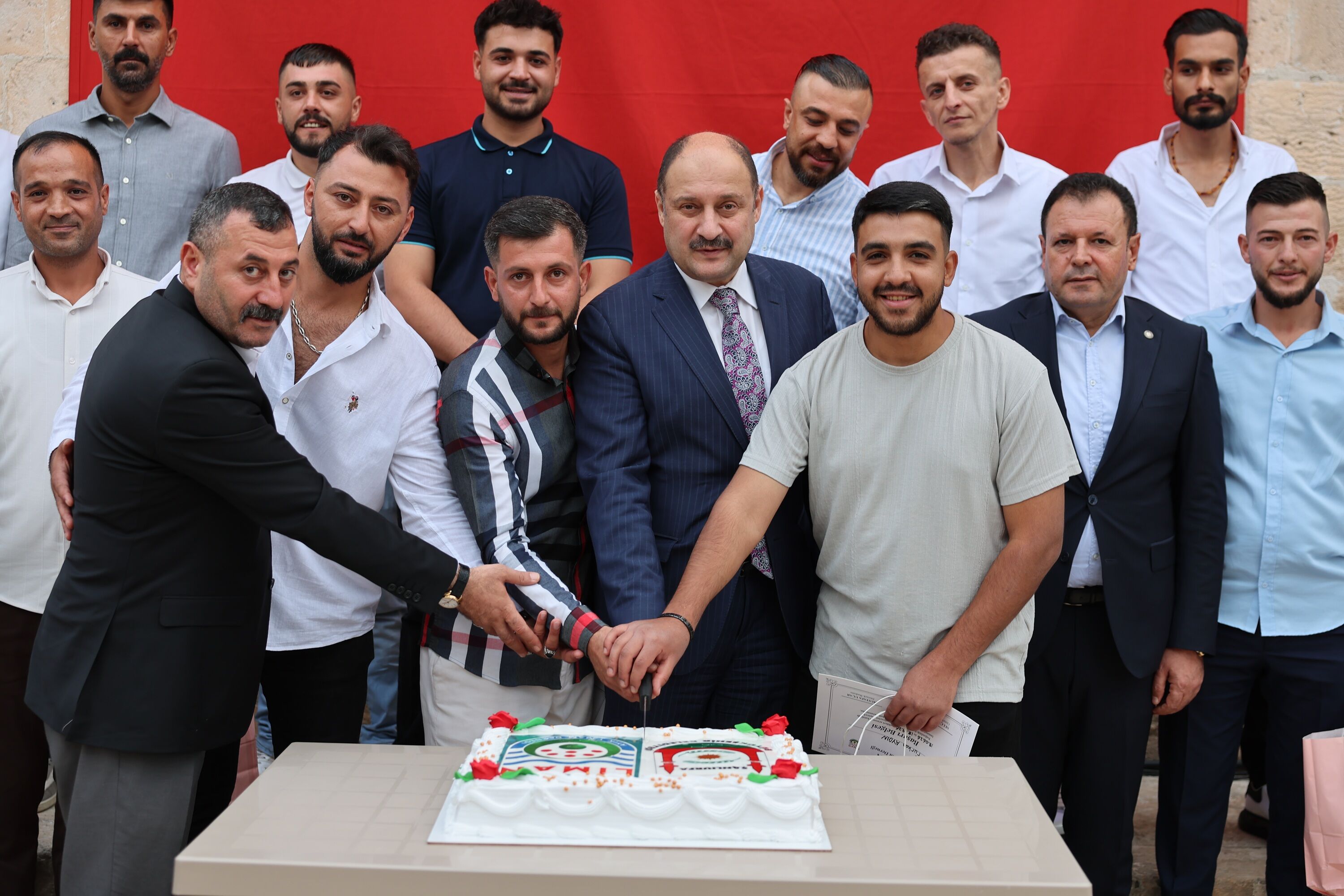 Başkan Gülpinar “Bi̇nlerce Proje Yapsak Bi̇le Li̇man Ayik’in Yeri̇ni̇ Hi̇çbi̇r Şey Tutmayacak” (8)