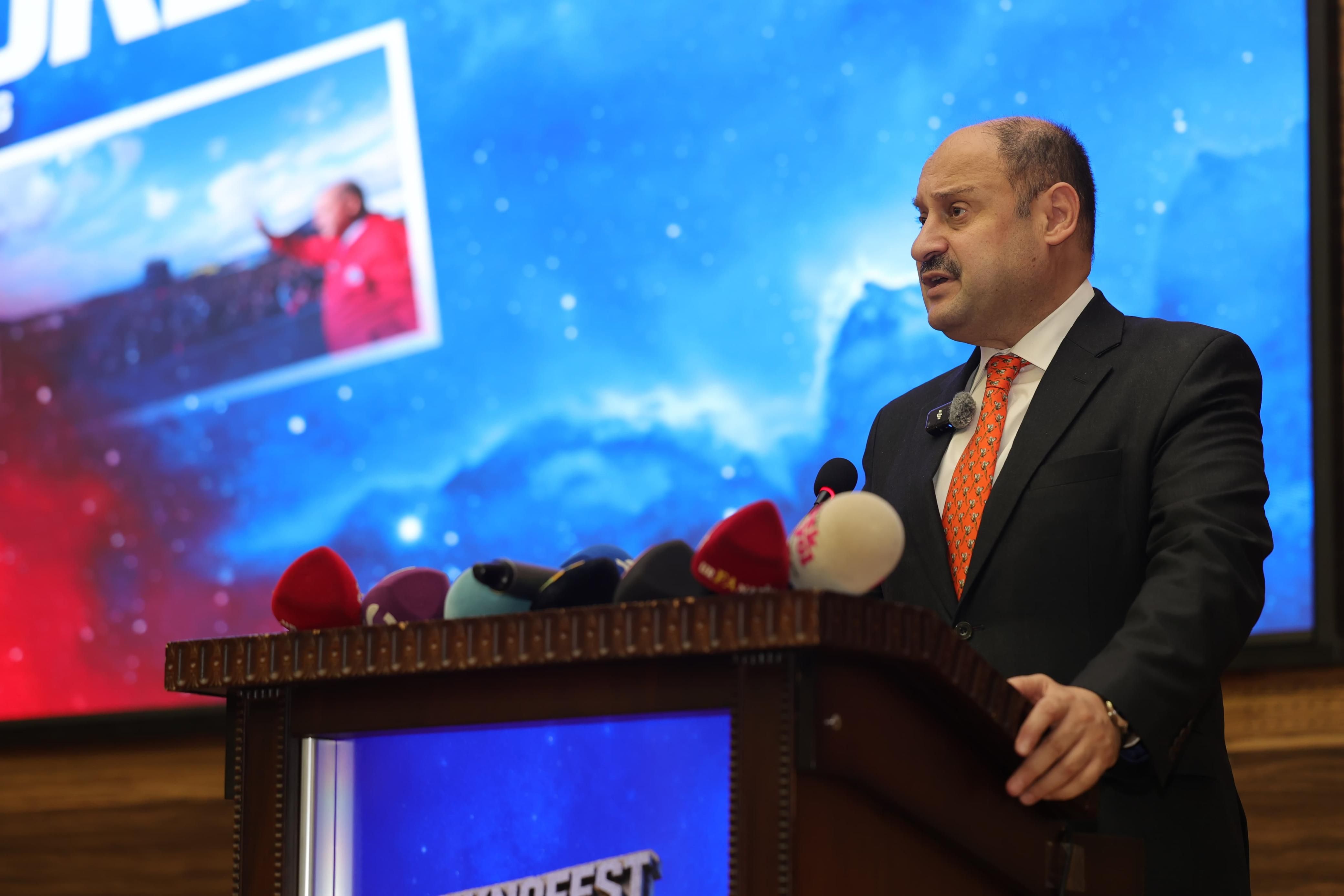 Başkan Gülpinar “Gençleri̇mi̇zi̇n Bi̇li̇m Ve Teknoloji̇de Önünü Açiyoruz” (12)