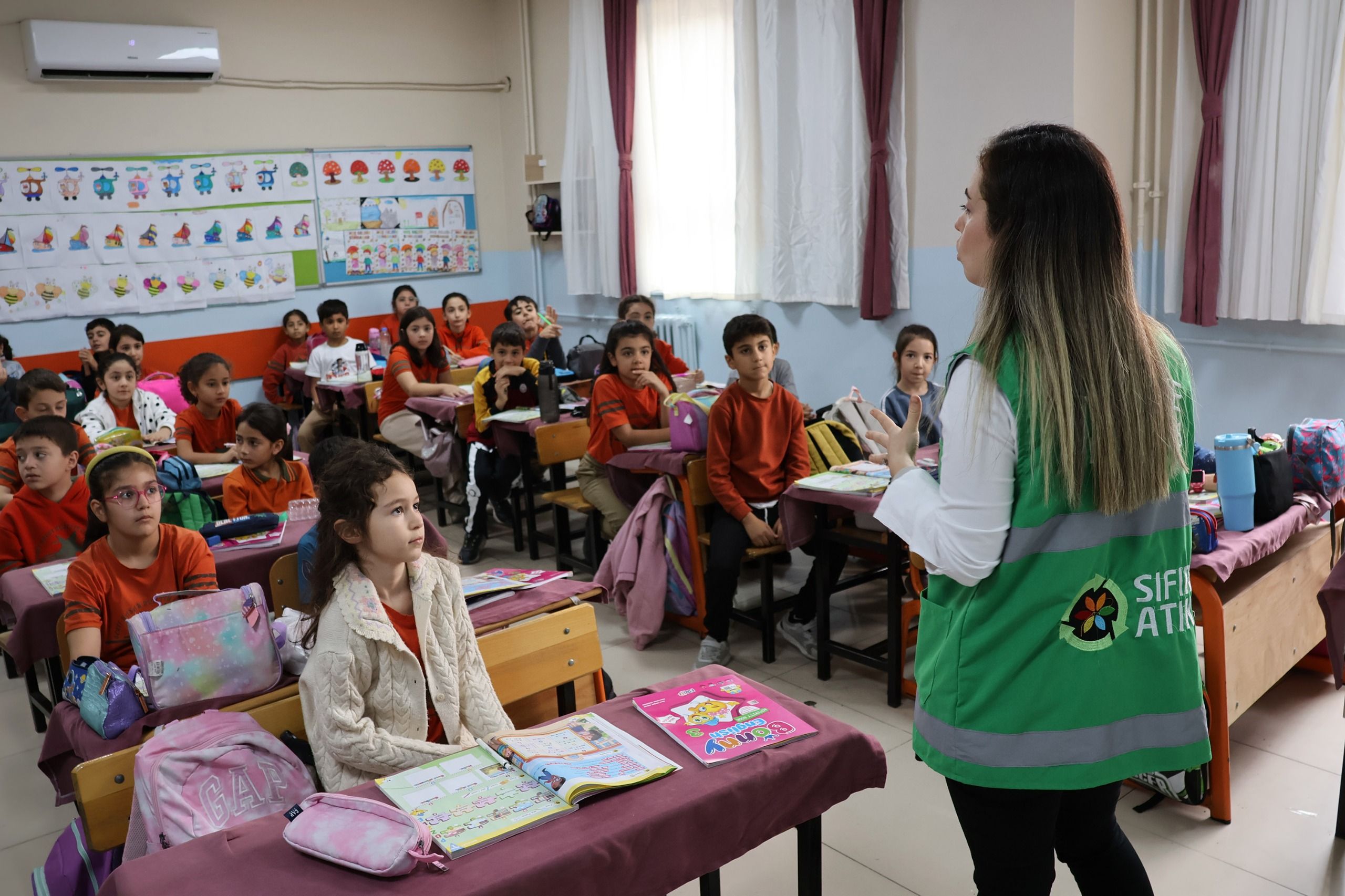 Haliliye'de çevre dostu projeler öğrencilere aktarıyor